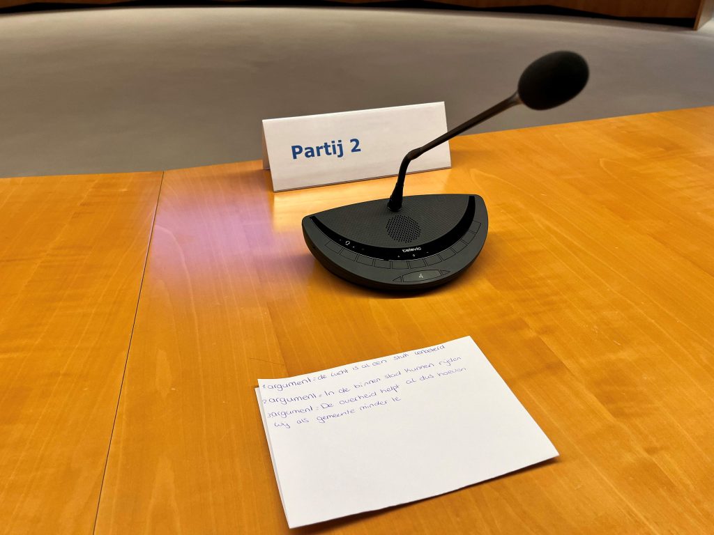 Bezoek aan raadzaal partij 2